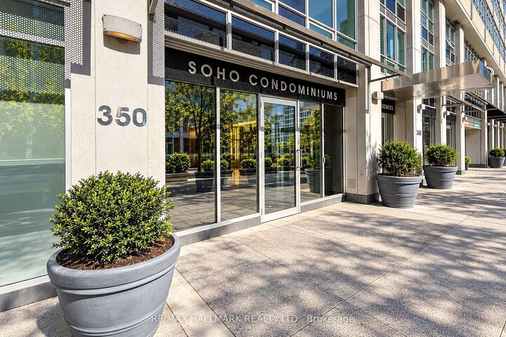 Property Photo:  350 Wellington Street W M05  ON M5V 3W9 