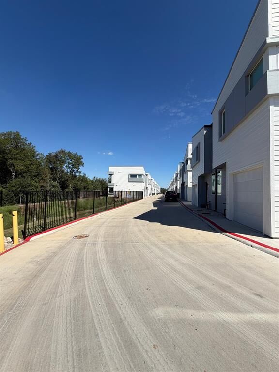 Property Photo: 2000 Riverside Farms Road Road 6101 TX 78741