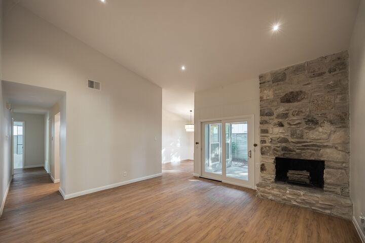 Property Photo: 1101 Milford Way 1 TX 78745
