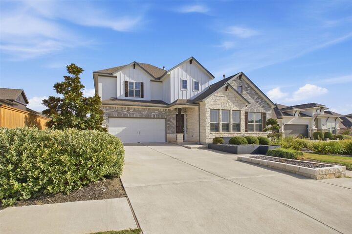 Property Photo:  7009 Empresa Drive  TX 78738 