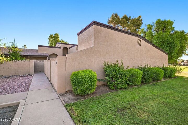 Property Photo: 4729 W Continental Drive AZ 85308