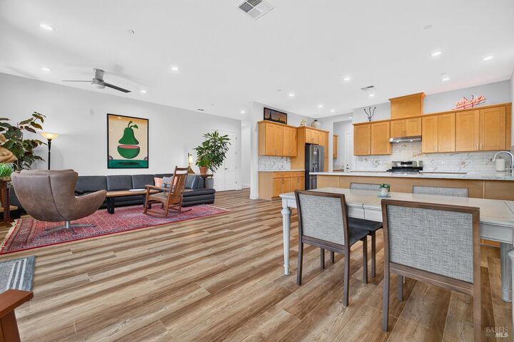 Property Photo:  118 Dorchester Drive  CA 95403 