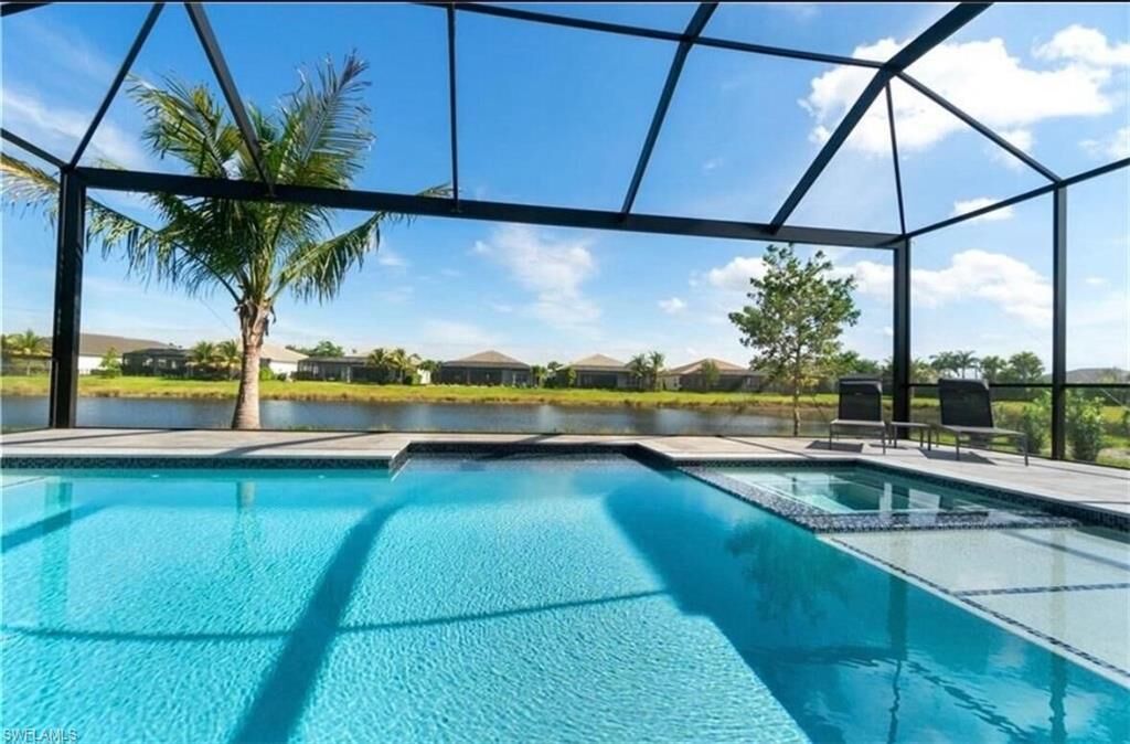 Property Photo:  11817 Drake Ln  FL 34120 