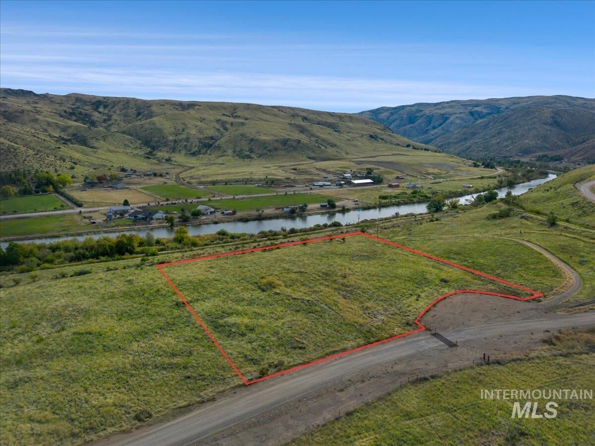 Property Photo: 4001 Harmony Ln (Lot 2) ID 83617