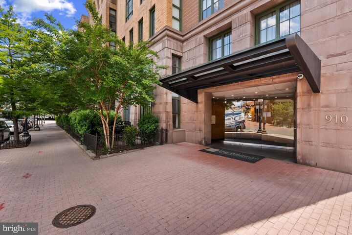 Property Photo:  910 M Street NW 1006  DC 20001 