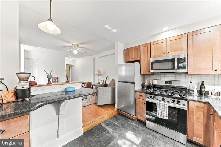 Property Photo:  430 E Franklin Street  PA 19063 