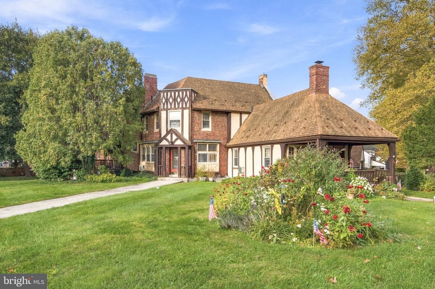 Property Photo:  2601 Hollywood Court  PA 19606 