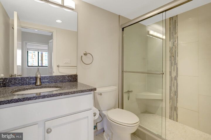 Property Photo:  3800 Fairfax Drive 1607  VA 22203 