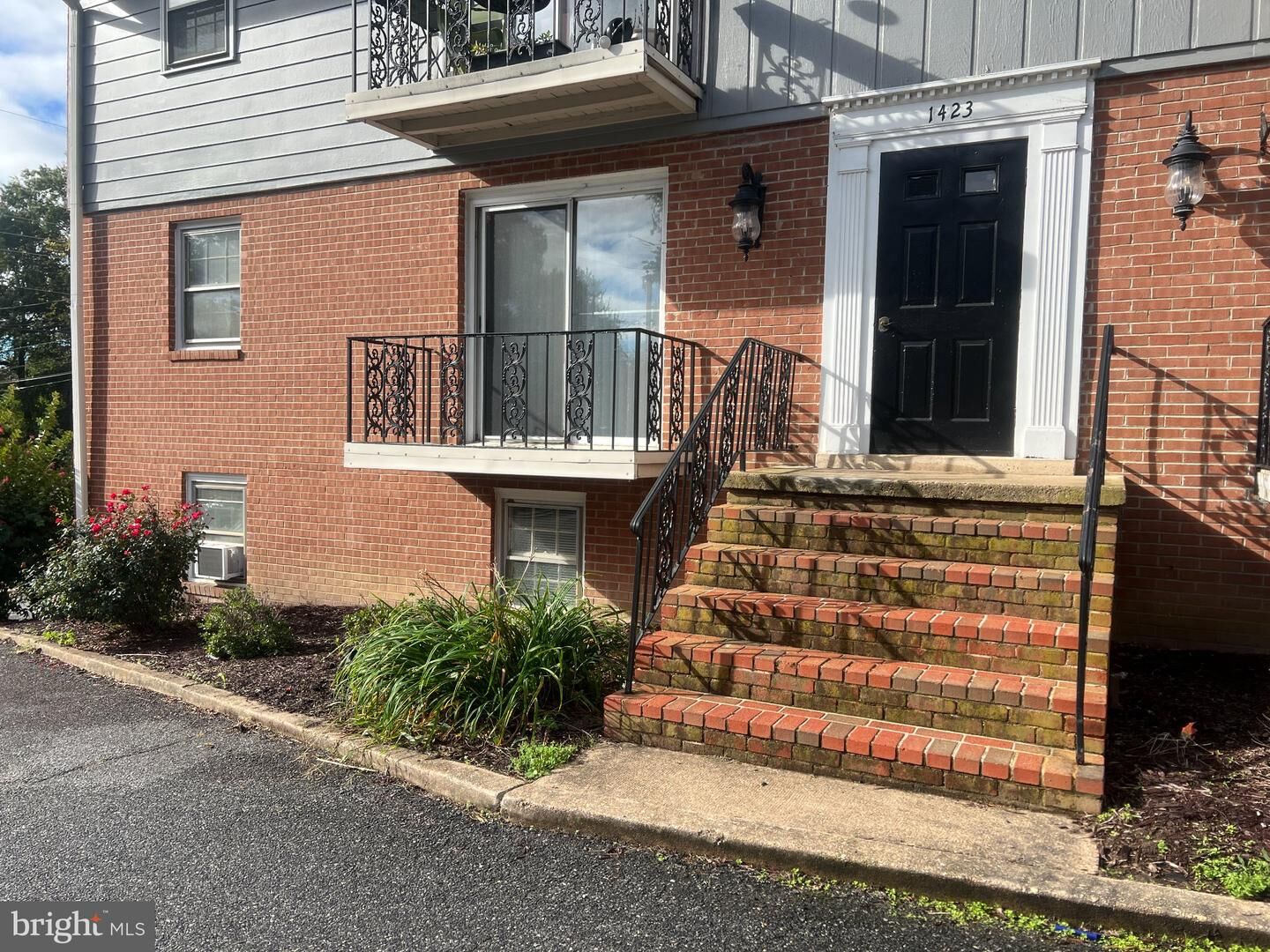 Property Photo: 1423 Dandridge Street A VA 22401