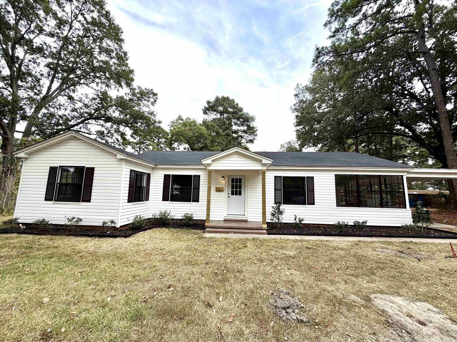 Property Photo:  1227 Cleveland Street  AR 71753 