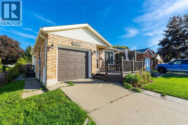 Property Photo: 1279 Thistledown Avenue ON N7S 5A8