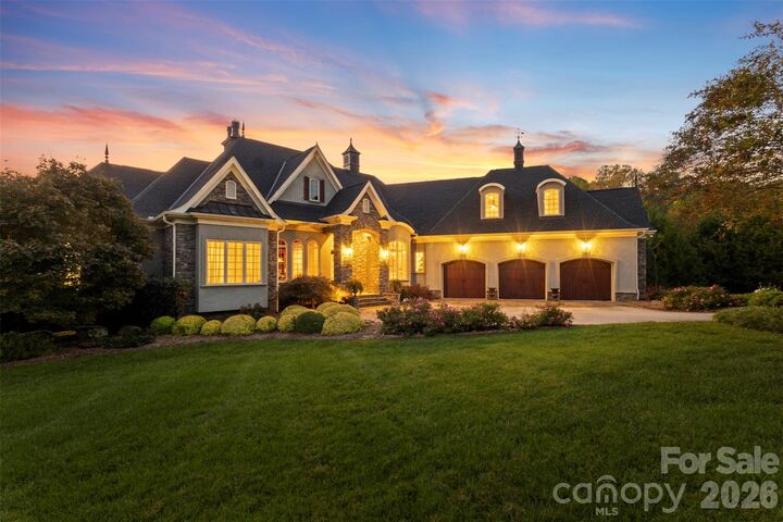 Property Photo: 973 Pinnacle Drive NC 28080
