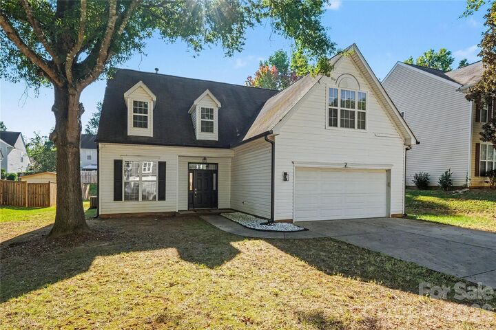 Property Photo:  8030 Shiny Meadow Drive  NC 28215 