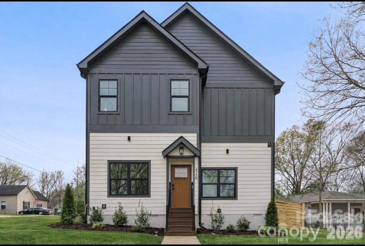 Property Photo: 426 E 19th Street NC 28206