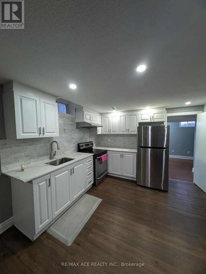 Property Photo: 10 May Apple Terrace ON M1E 5J8