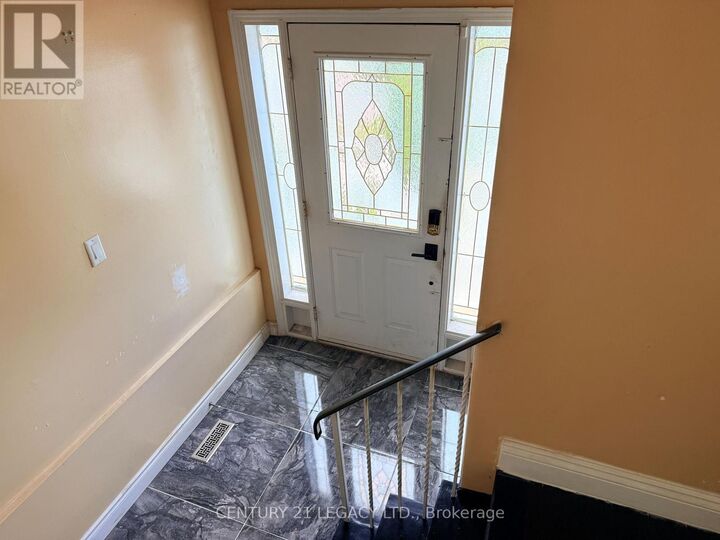 Property Photo:  11 Tolton Drive  ON L6V 2P9 
