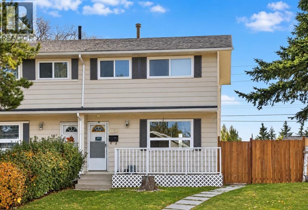 Property Photo:  6125 Penedo Way Southeast  AB T2A 3N2 
