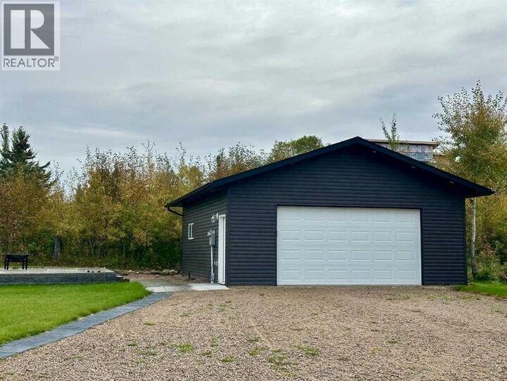 Property Photo:  534 Larch Street  SK S0M 1A0 