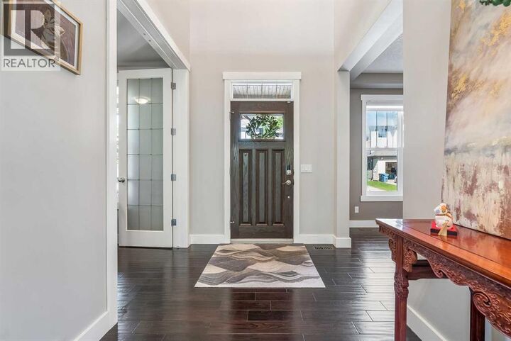 Property Photo:  30 Ascot Crescent Southwest  AB T3H 0T9 