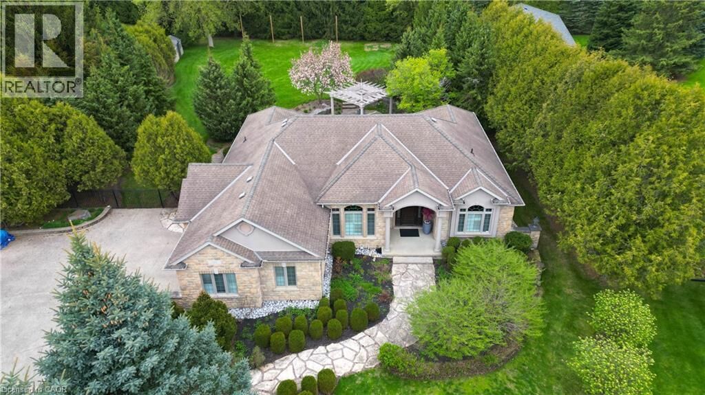 Property Photo: 118 Old Mill Road ON N3H 4R8