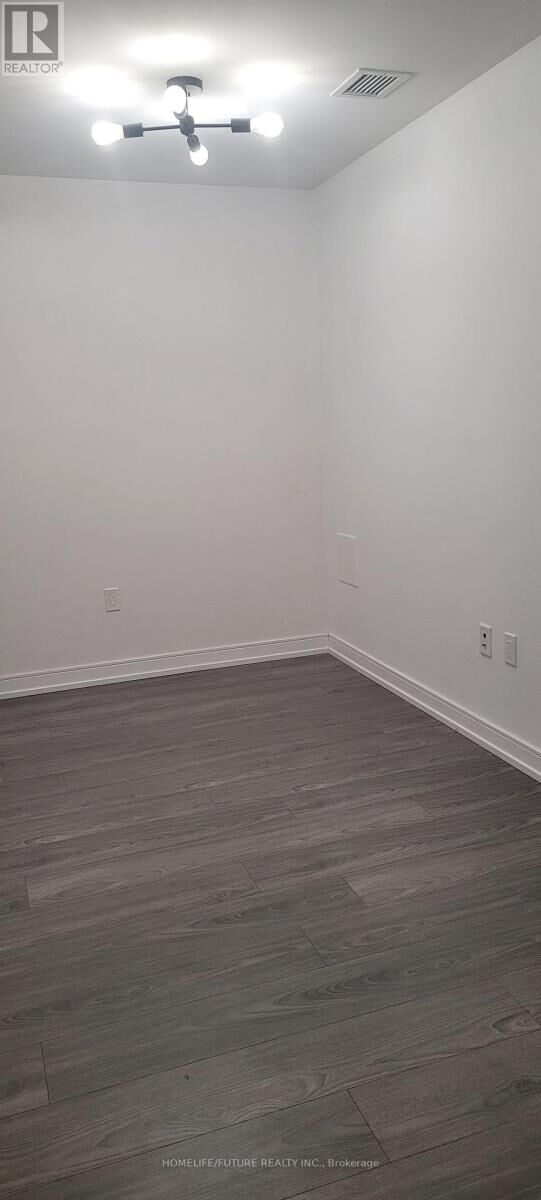 Property Photo: 225 Village Green Square 207 ON M1S 0N4