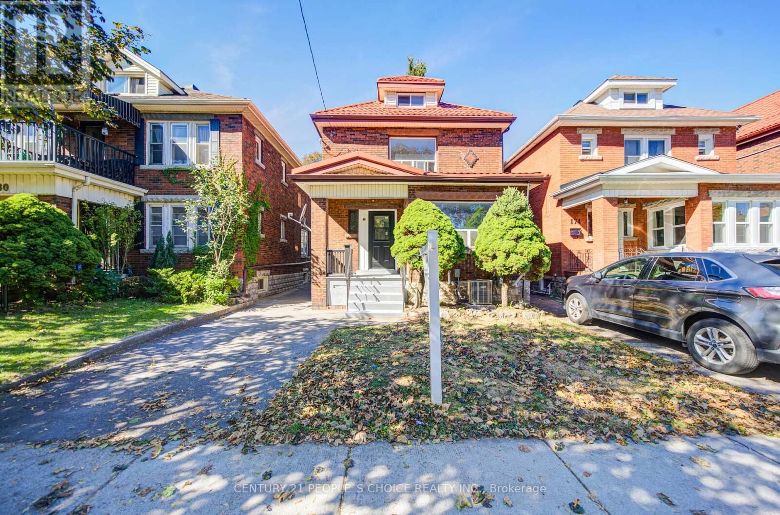 Property Photo:  176 London Street South  ON L8K 2G9 
