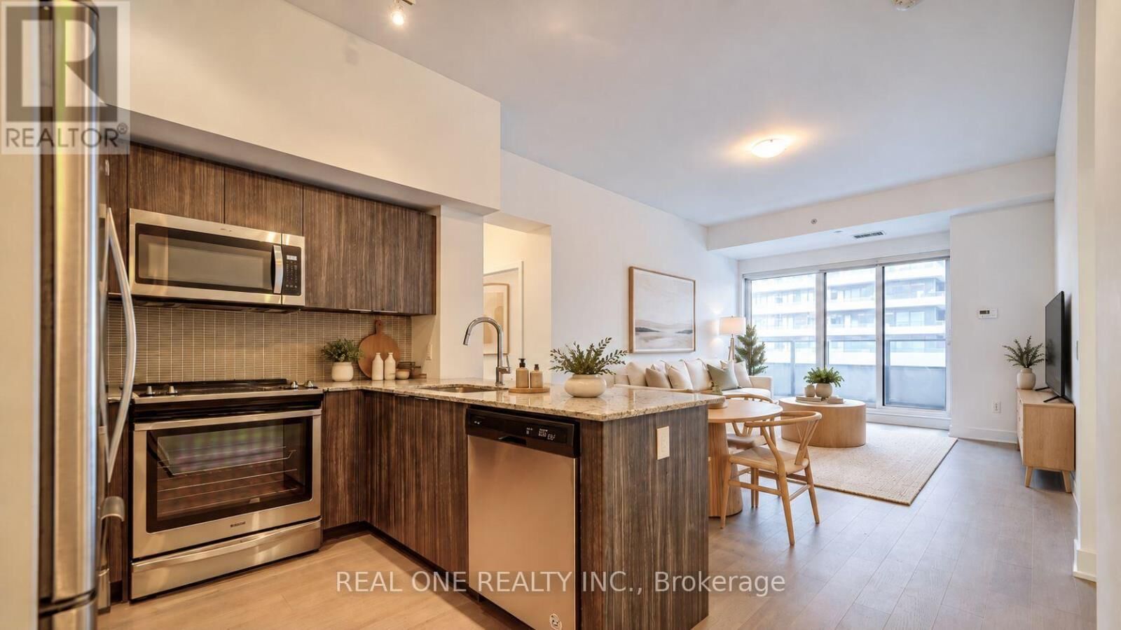 Property Photo:  30 Shore Breeze Drive 231  ON M8V 0J1 