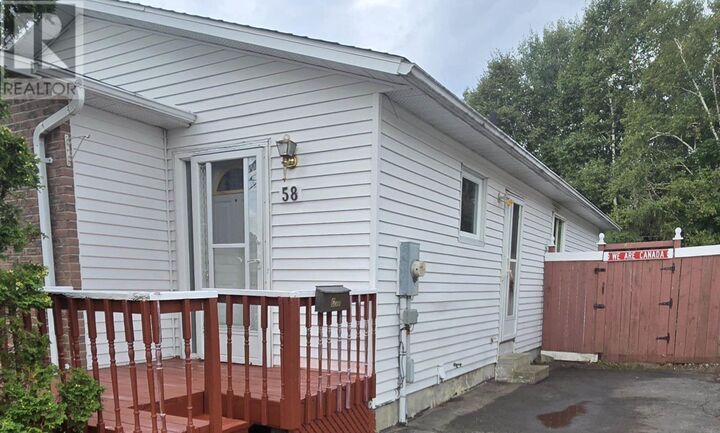 Property Photo: 58 Taylor Blvd ON P5A 3H6
