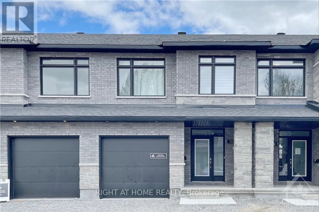 Property Photo: 1007 Eider Street ON K4M 0P5
