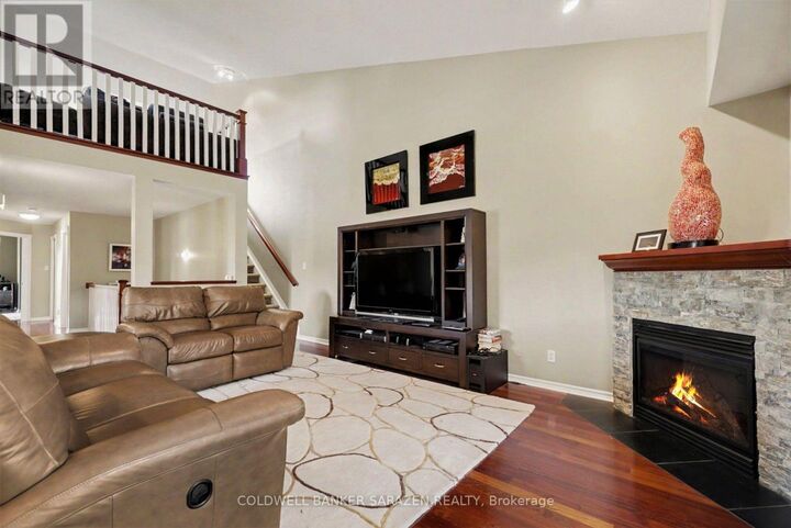 Property Photo:  12 Edenvale Drive  ON K2K 3L4 