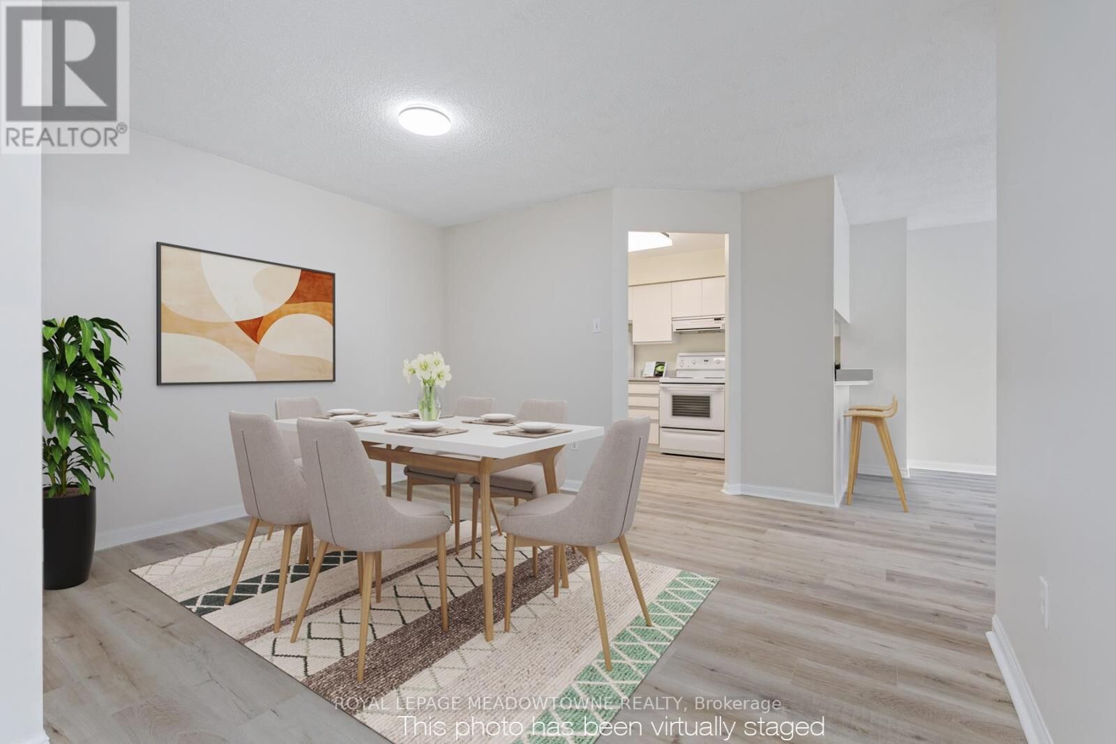 Property Photo:  10 Laurelcrest Street 104  ON L6S 5Y3 