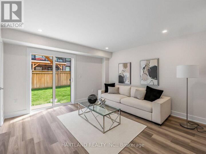 Property Photo:  1695 Dersan Street 503  ON L1X 0S9 
