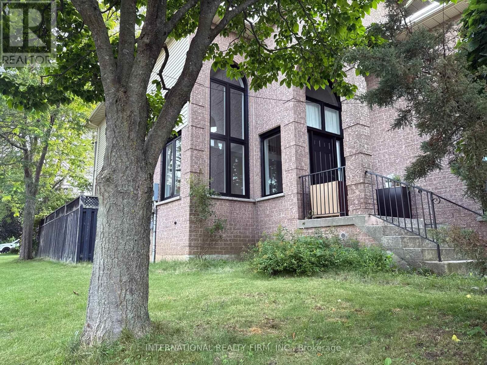 Property Photo: 43 Falconridge Drive ON L9B 2P3
