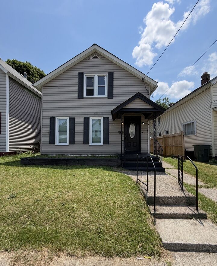 Property Photo:  252 West 21 Street  PA 16502 
