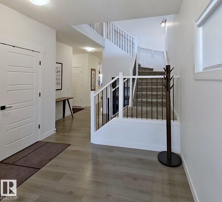 Property Photo:  40 Jamison Crescent  AB T8N 7X7 