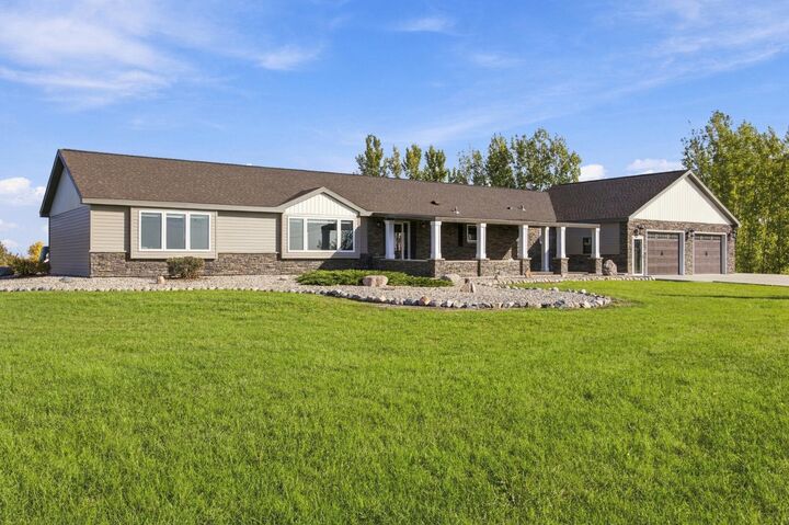 Property Photo:  16405 18th Street SE  ND 58036 