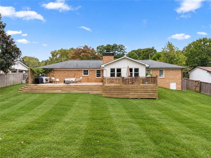 Property Photo:  1095 Tuxedo Drive  GA 30075 