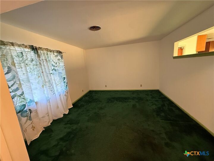 Property Photo:  1210 Alta Vista Drive  TX 76549 