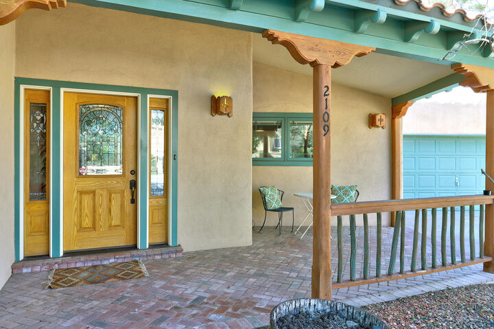 Property Photo:  2109 Ryan Place NW  NM 87107 