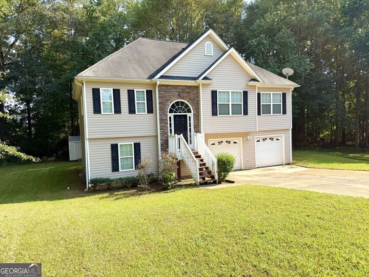 Property Photo:  119 Cottonwood Way  GA 30179 