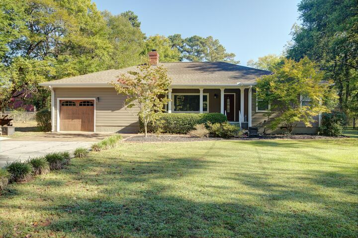 Property Photo: 6815 Longview Road TN 37421