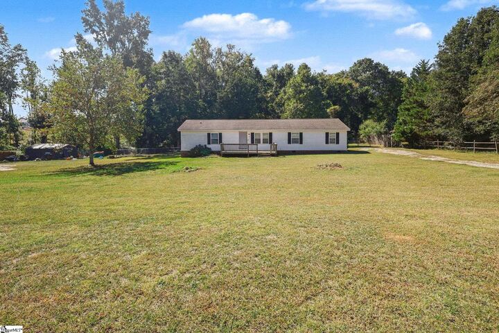 Property Photo: 236 Angells Drive SC 29388