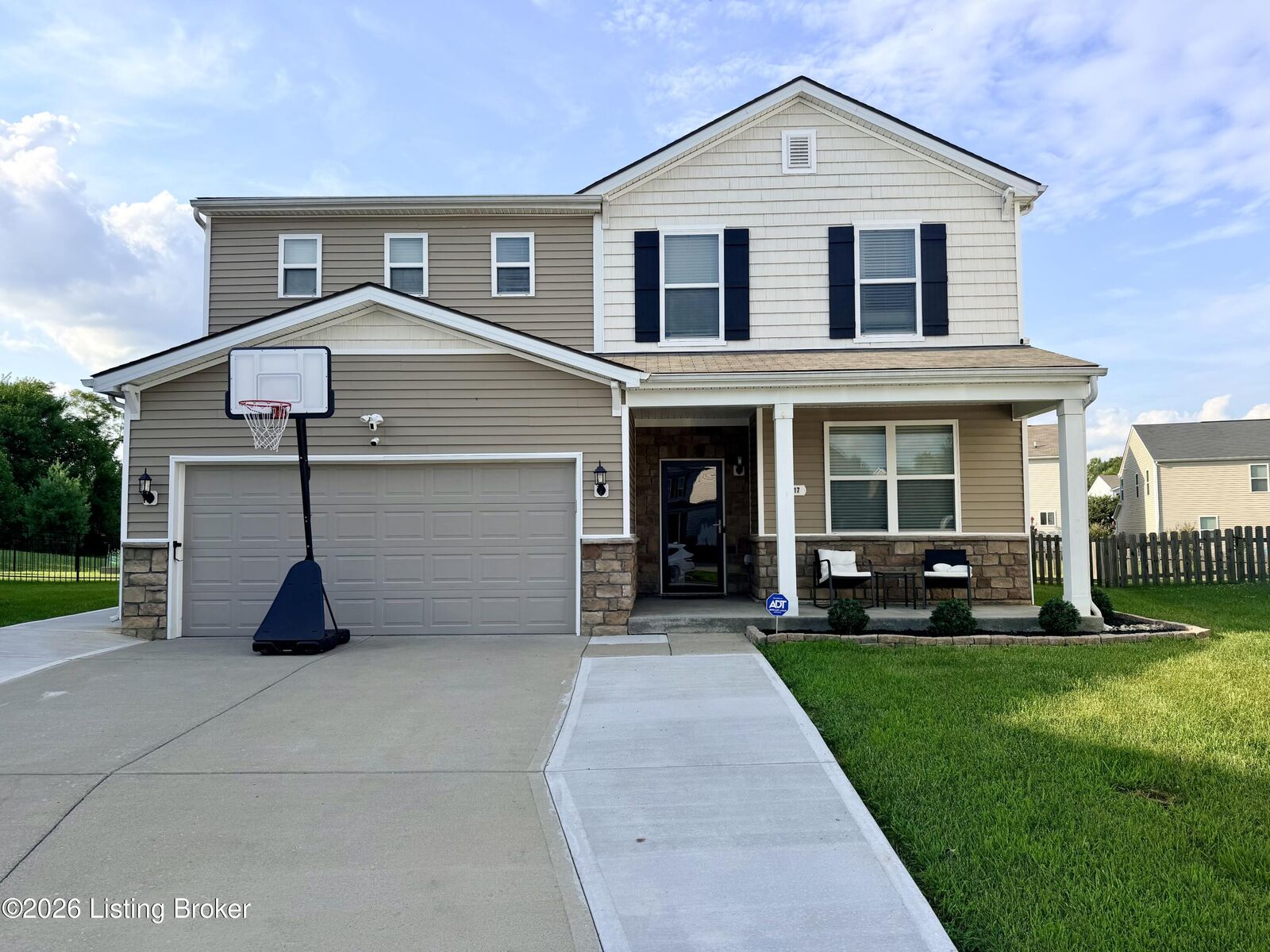 Property Photo:  11717 Trottingham Cir  KY 40299 