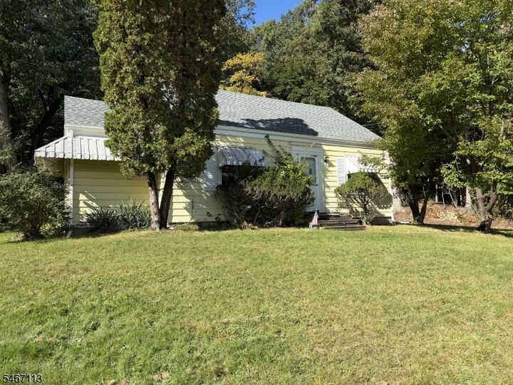 Property Photo:  304 Goffle Rd  NJ 07506 