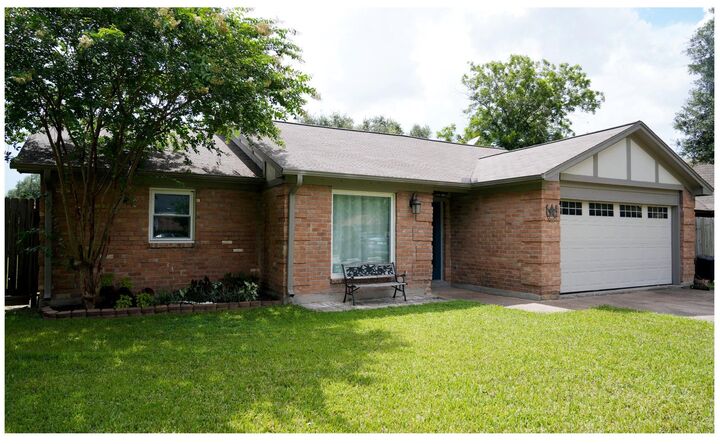 Property Photo: 17115 Kings Walk Lane TX 77070