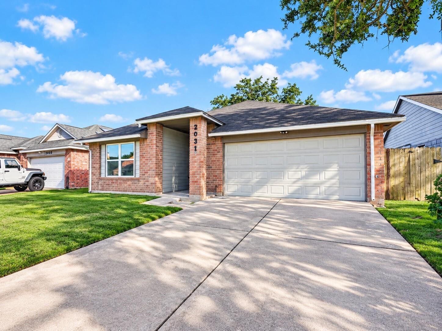 Property Photo:  2031 Hickory Glen Drive  TX 77489 