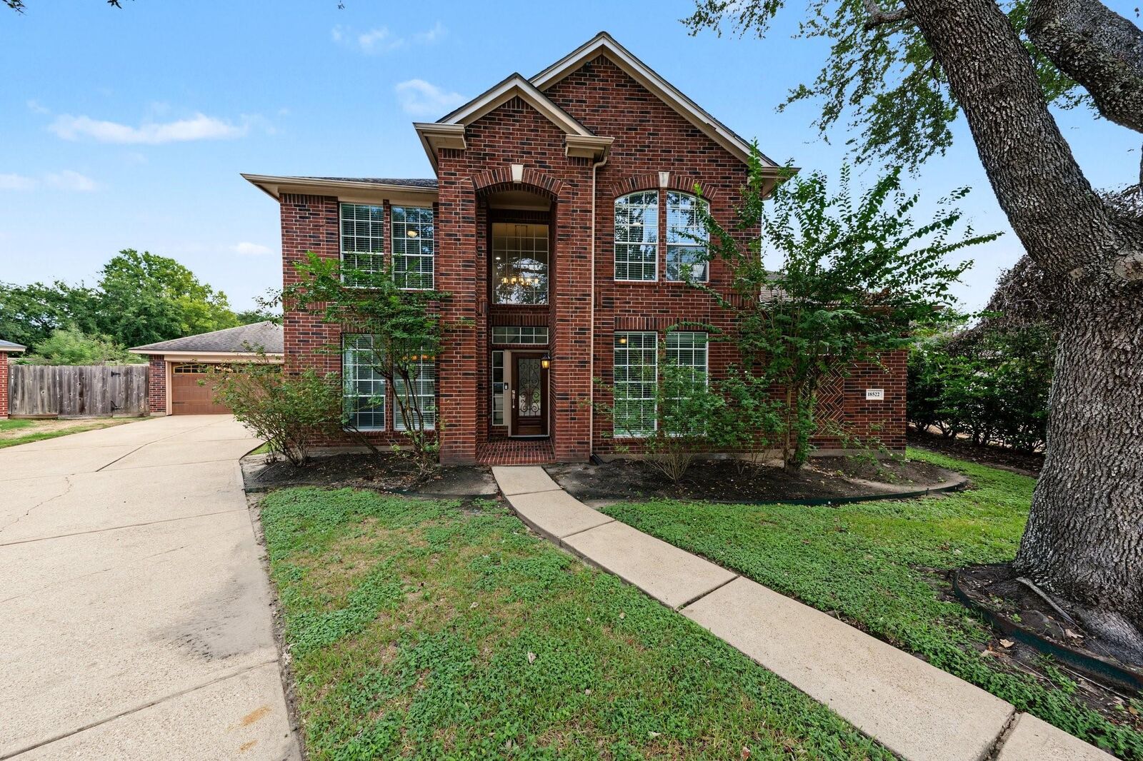 Property Photo: 18522 Park Harbor Drive TX 77084