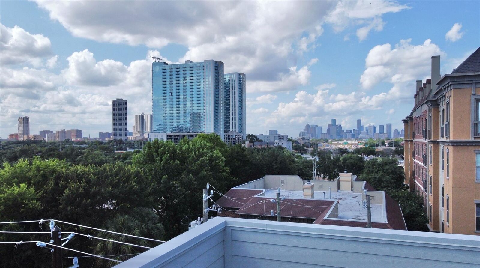 Property Photo:  6110 Gehring Street  TX 77021 