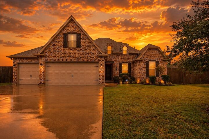 Property Photo: 209 Mandavilla Way TX 77657