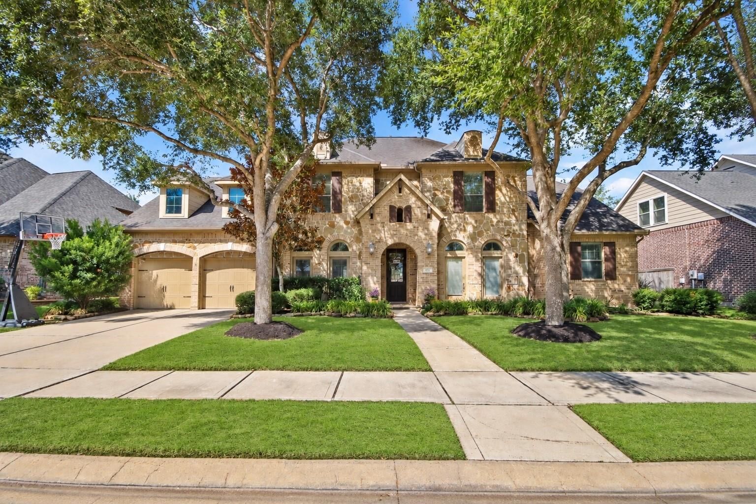 Property Photo: 27906 Iberville Glen Dr TX 77494
